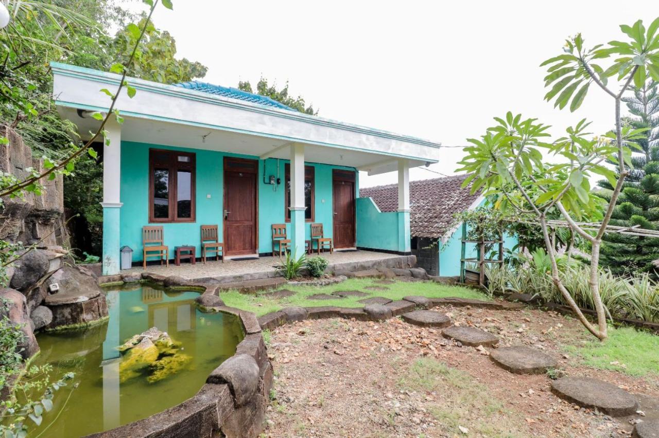 Rock Garden Homestay & Resto Tepus Exterior photo