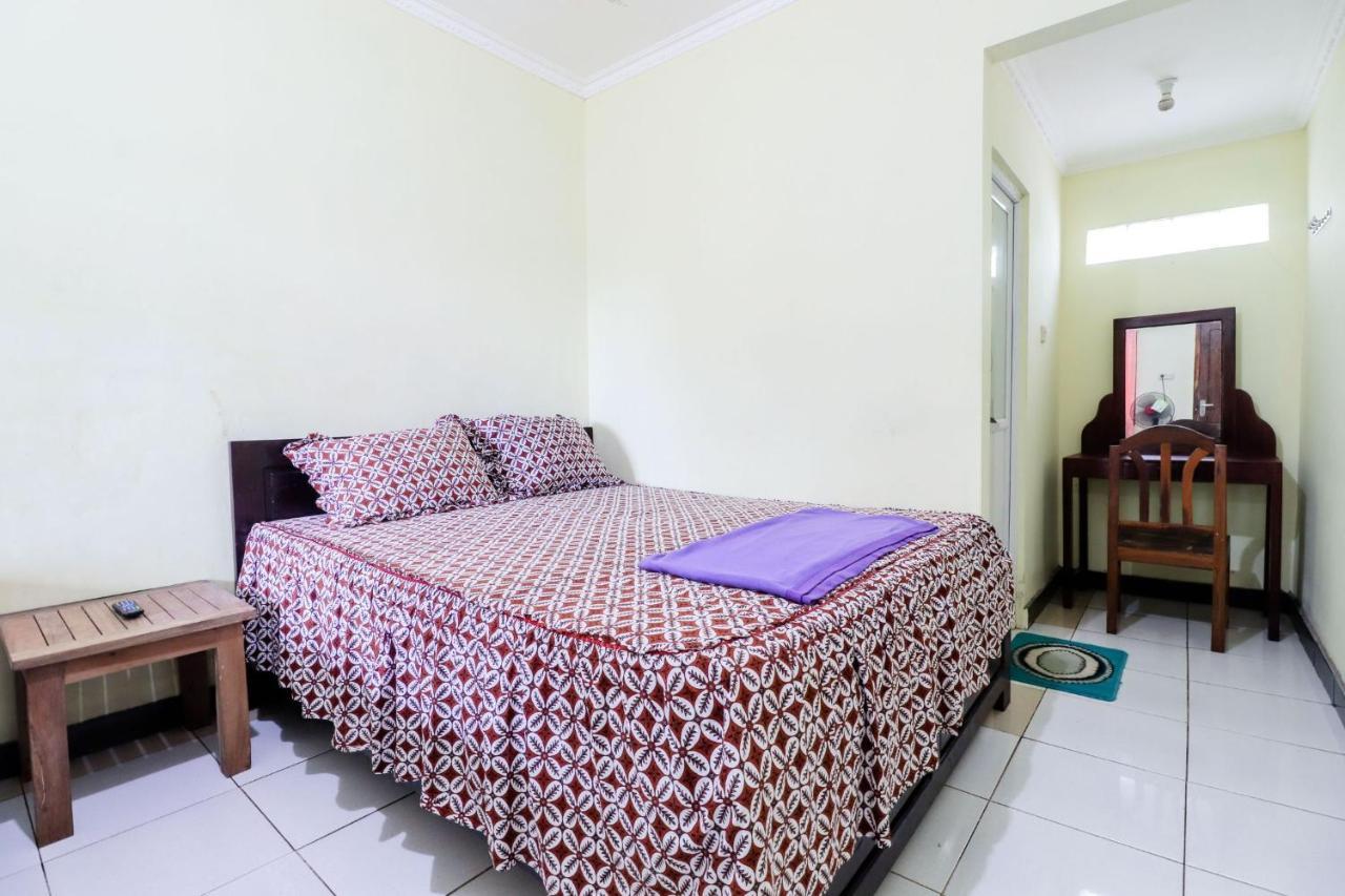 Rock Garden Homestay & Resto Tepus Exterior photo