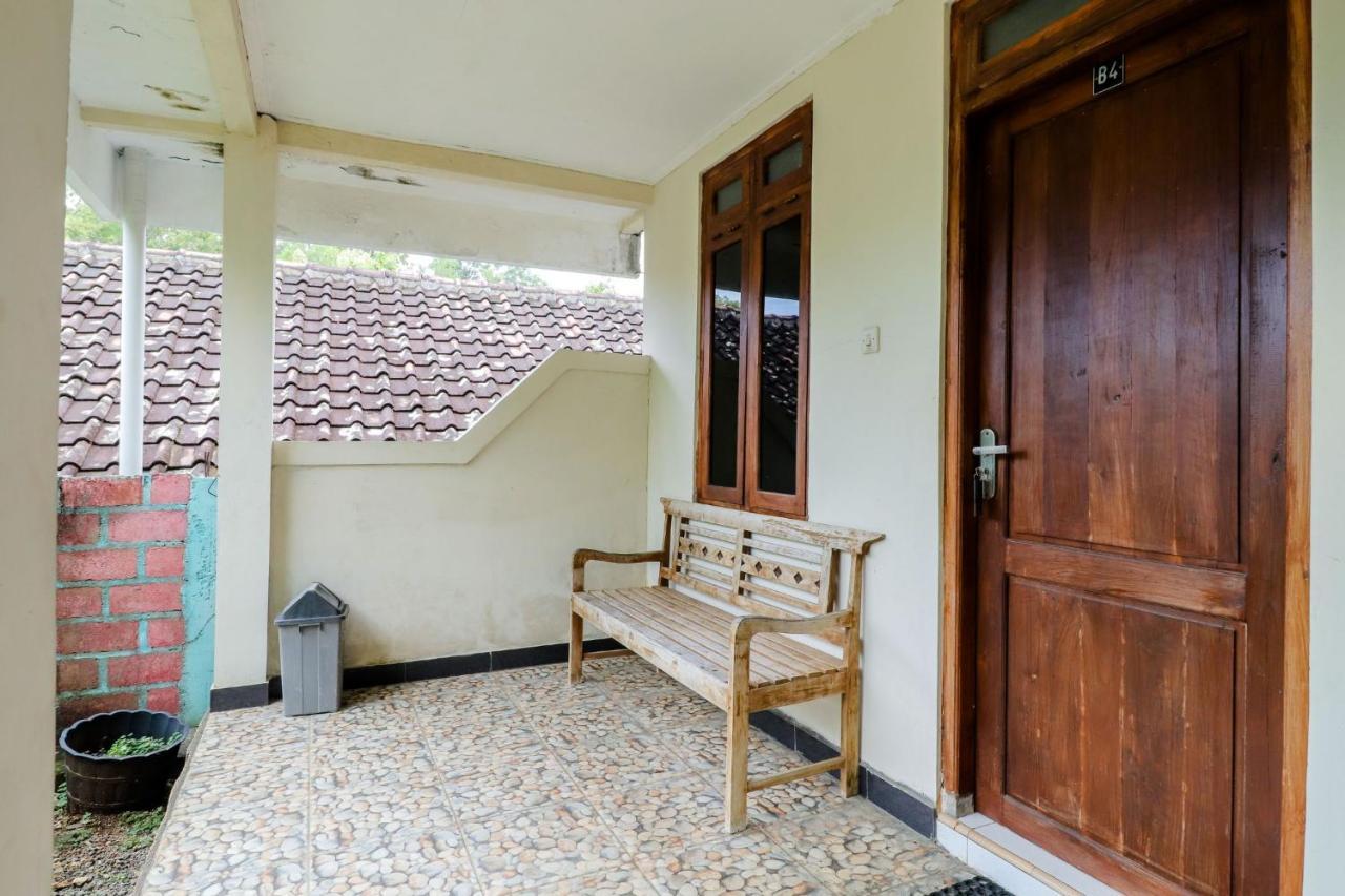 Rock Garden Homestay & Resto Tepus Exterior photo